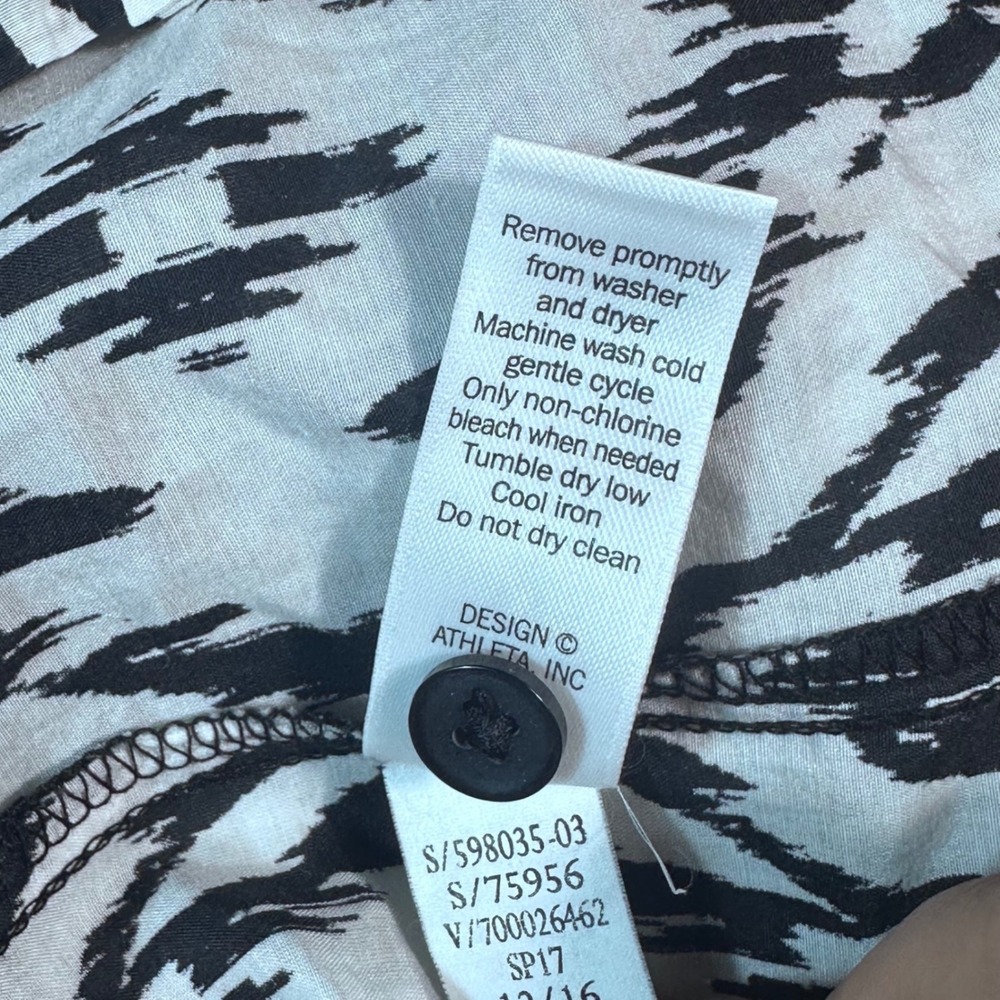 Athleta Printed Kaftan Tunic Top Women's M Black White Ikat Cotton Silk Blend - Picture 8 of 8